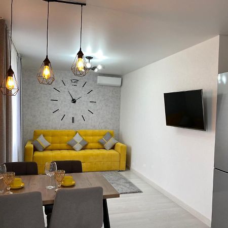 VIP апартаменты в районе Сокол Уральск Экстерьер фото